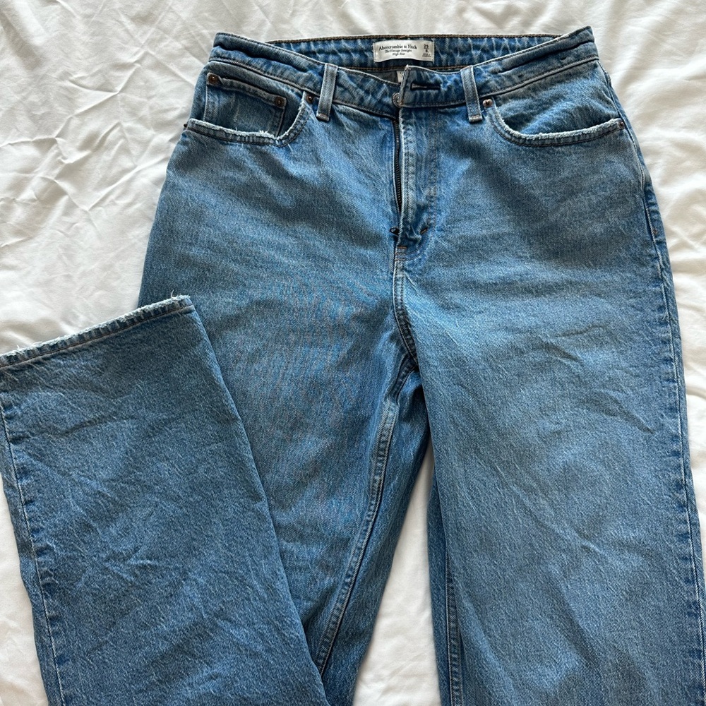 Abercrombie & Fitch Straight Leg Jeans